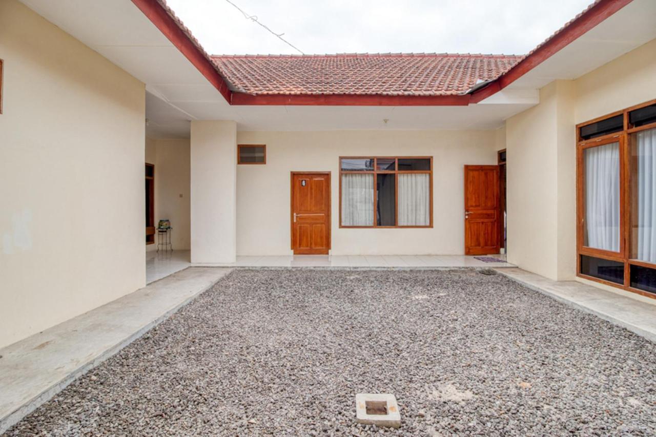 Reddoorz Near Universitas Gajah Mada Kejayan Εξωτερικό φωτογραφία